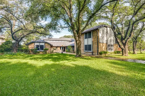 9 Stillwaters Dr, Heath, TX 75032