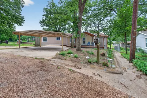 115 Wren Ln, Gun Barrel City, TX 75156