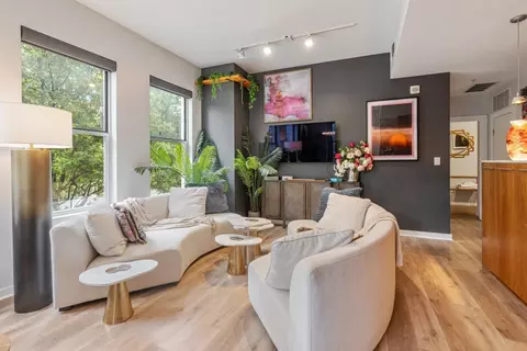 2323 N Houston St #204, Dallas, TX 75219