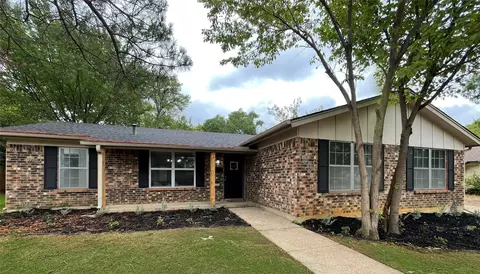 2003 Ford St, Arlington, TX 76013