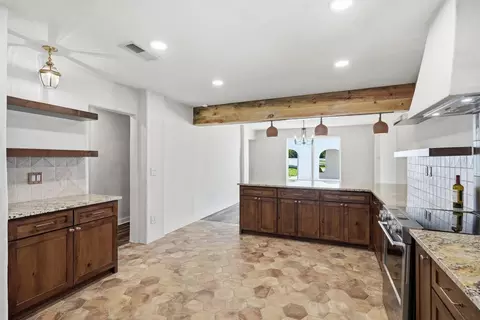 Kitchen - 1319 E Fm 4, Cleburne, TX 76031 photo 2 of 4