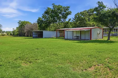 Exterior - 1319 E Fm 4, Cleburne, TX 76031 photo 3 of 10