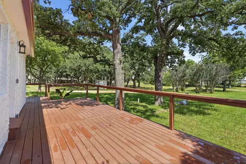 Exterior - 1319 E Fm 4, Cleburne, TX 76031 photo 2 of 10