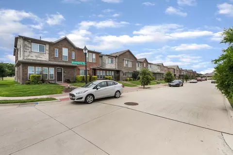 5871 Rivendell Dr, Frisco, TX 75035
