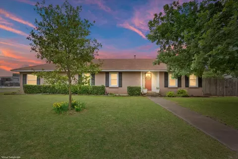 200 Karma Dr, Woodway, TX 76712