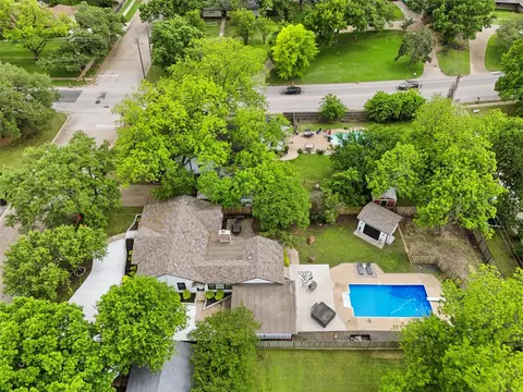 View/Area - 216 Sunset Dr, Cleburne, TX 76033 photo 2 of 6