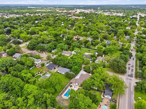 View/Area - 216 Sunset Dr, Cleburne, TX 76033 photo 4 of 6