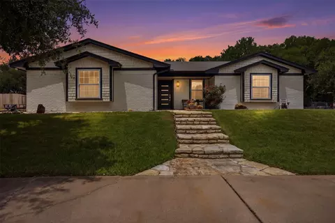 6514 Circo Dr, Granbury, TX 76049