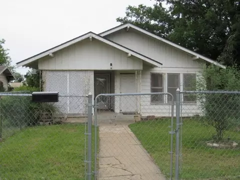1508 Avenue E, Brownwood, TX 76801