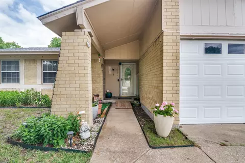 2921 Rustic Meadow Dr, Garland, TX 75044