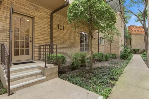 4312 Bellaire Dr S #111, Fort Worth, TX 76109