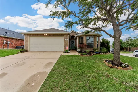 1078 Shepard Ln, Lavon, TX 75166