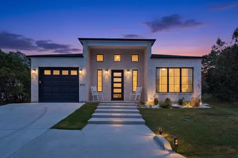 5707 San Jacinto Dr, Granbury, TX 76048
