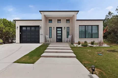 5707 San Jacinto Dr, Granbury, TX 76048