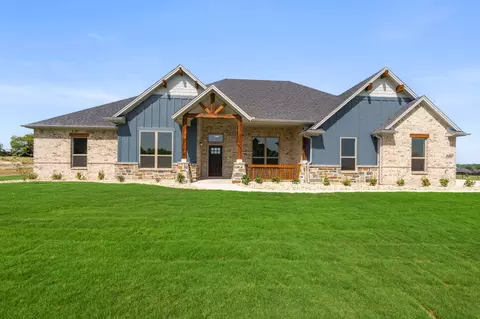 421 Paradise Ridge Dr, Waxahachie, TX 75167