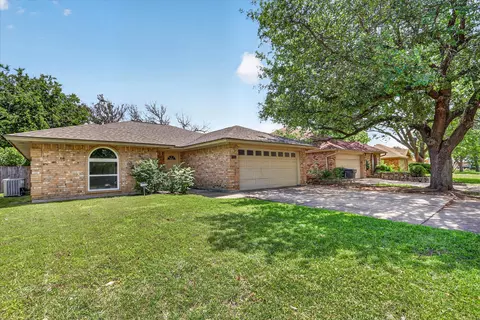 1755 Kings Canyon Cir, Fort Worth, TX 76134