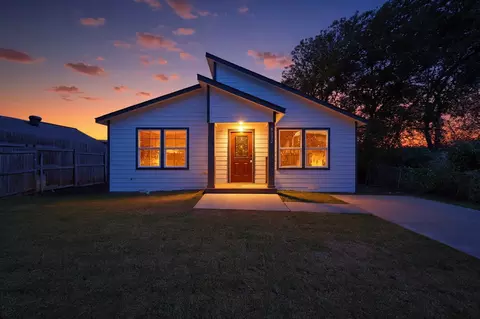 8112 Arlene Ln, Dallas, TX 75217