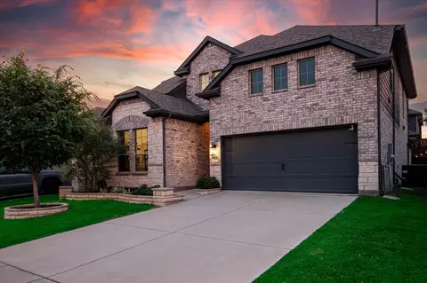 113 Camelia St, Garland, TX 75043