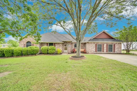 4431 Kings Ct, Midlothian, TX 76065