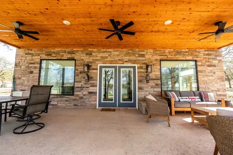 1529 Casino Rd, Nocona, TX 76255