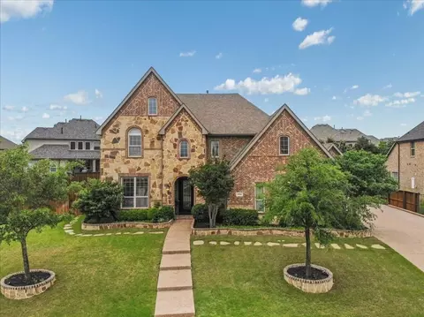 2832 Mona Vale Rd, Trophy Club, TX 76262