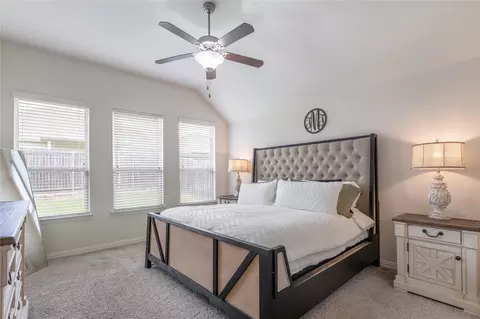 Bedroom - 816 Skytop Dr, Haslet, TX 76052 photo 1 of 7