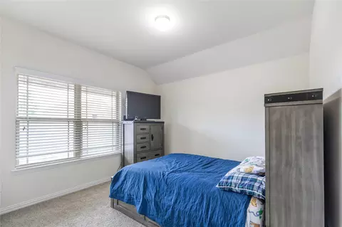Bedroom - 816 Skytop Dr, Haslet, TX 76052 photo 7 of 7