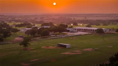 24183 S Us 281, Hico, TX 76457