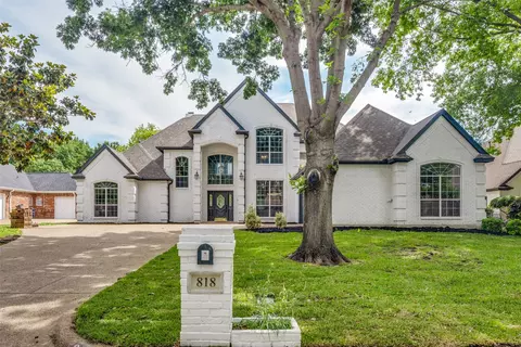 818 Riviera Dr, Mansfield, TX 76063