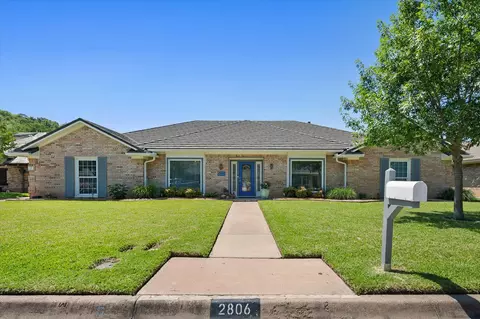 2806 Augusta Ln, Arlington, TX 76012