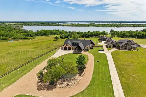 2085 Switzer Rd, Sanger, TX 76266