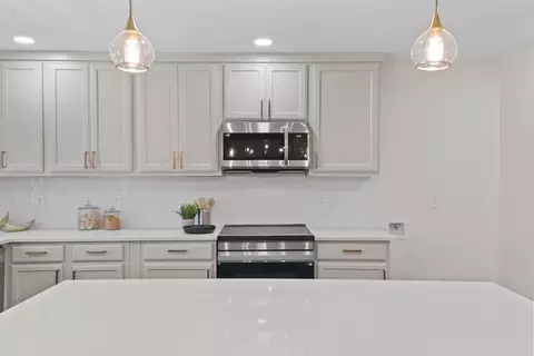 Kitchen - 4224 Crestover Dr, Mesquite, TX 75150 photo 2 of 5