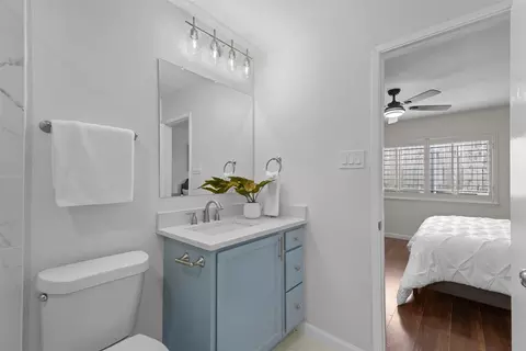 Bath - 4224 Crestover Dr, Mesquite, TX 75150 photo 2 of 3