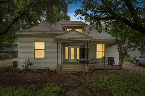 701 Elm St, Hillsboro, TX 76645