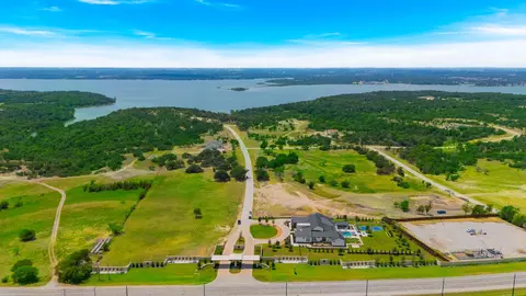 8005 Blue Cove Ct, Fort Worth, TX 76179