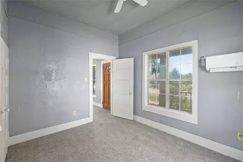 Bedroom - 102 E Fitzgerald St, Bangs, TX 76823 photo 4 of 4