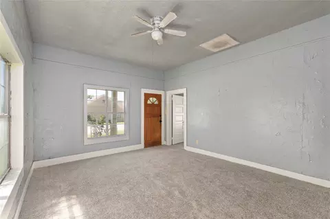 Living - 102 E Fitzgerald St, Bangs, TX 76823 photo 2 of 5