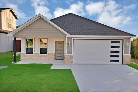 5712 San Jacinto Dr, Granbury, TX 76048