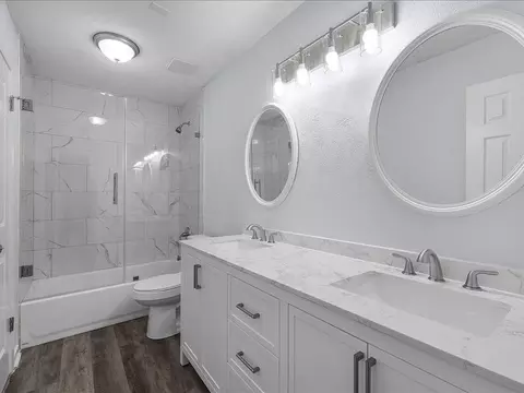 Bath - 303 Mansfield Rd, Cleburne, TX 76031 photo 1 of 1