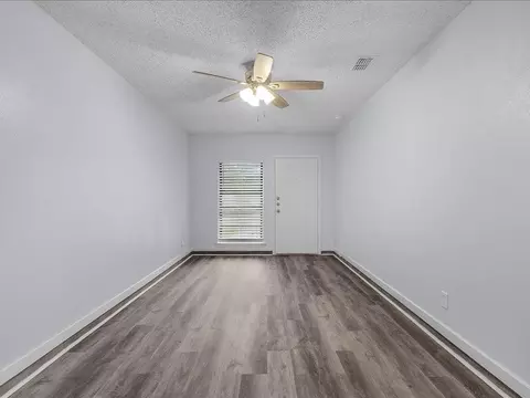 Living - 303 Mansfield Rd, Cleburne, TX 76031 photo 5 of 5