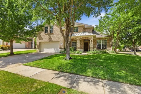 5733 Sugar Maple Dr, Fort Worth, TX 76244