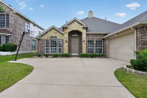 4502 Warbler Ln, Garland, TX 75043
