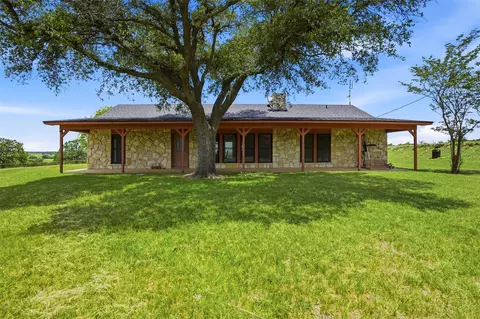 573 County Road 3592, Paradise, TX 76073