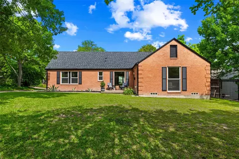 7003 Lindsley Ave, Dallas, TX 75223