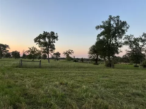 296 Lcr 806, Groesbeck, TX 76642