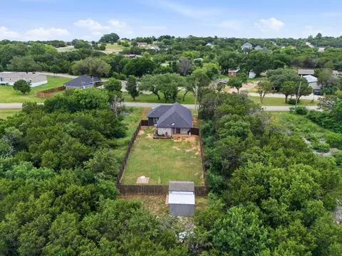 2926 Paluxy Trl, Granbury, TX 76048