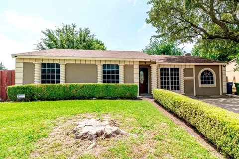 1430 Quail Dr, Garland, TX 75040