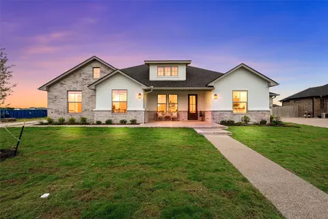132 Water View Ln, Robinson, TX 76706