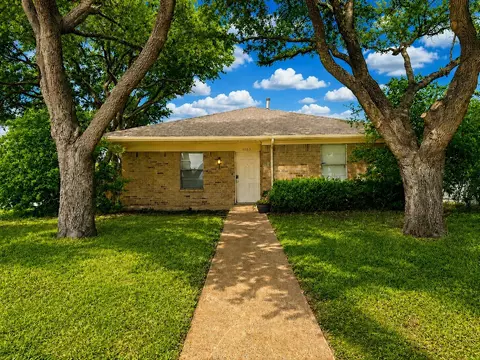 11103 Odette Ave, Dallas, TX 75228