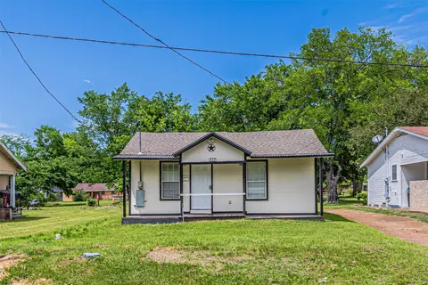 317 Fuller St, Sulphur Springs, TX 75482